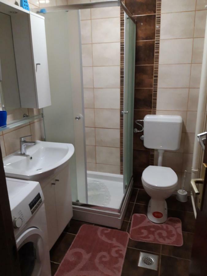 Apartman Centros Осиек Экстерьер фото